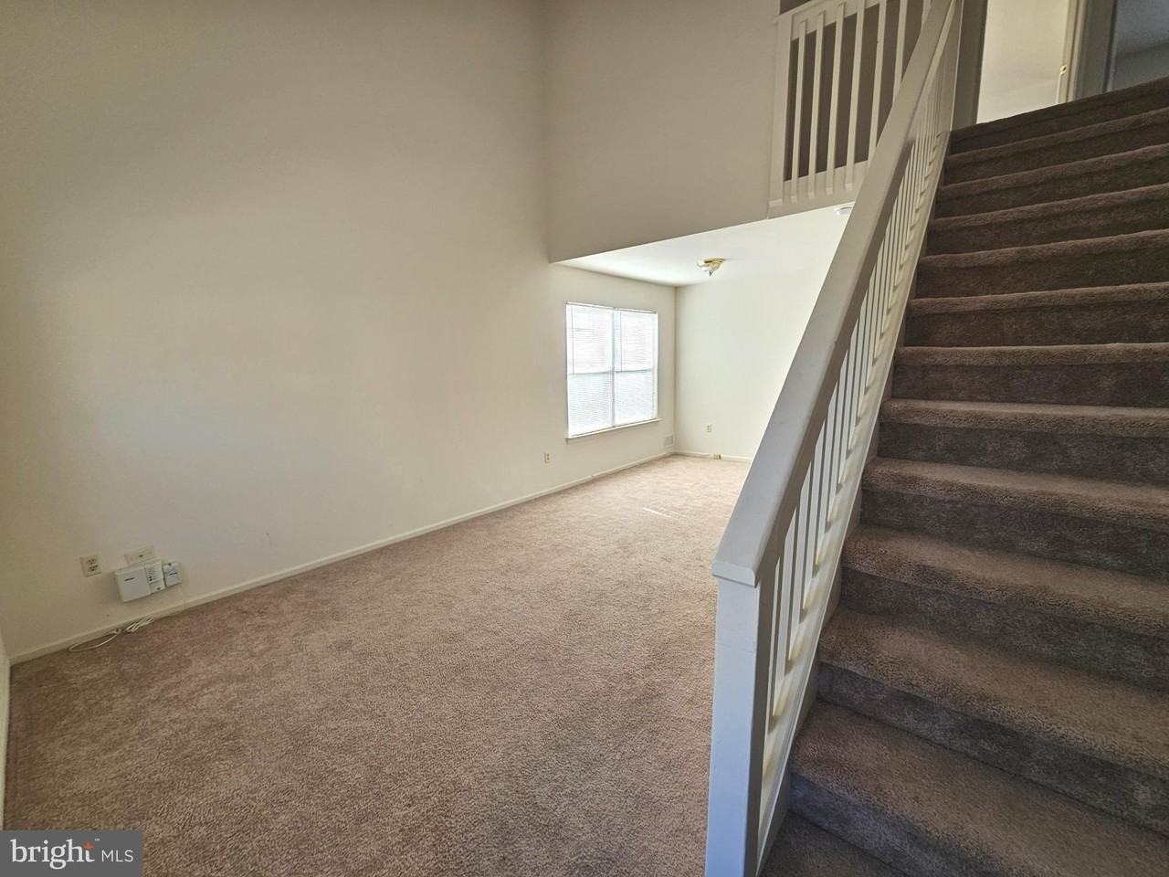 38 Heatherfield Way - Photo 5 of 37