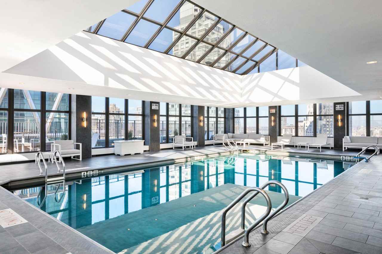 225 W 56th St #1334308P - Photo 3 of 12