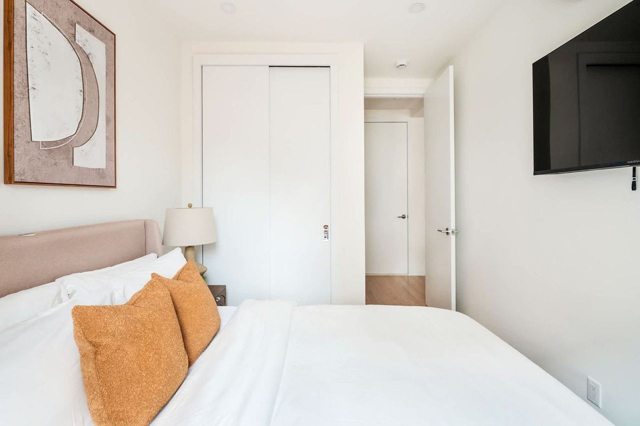 335 E 22nd St #1375250P - Photo 7 of 15