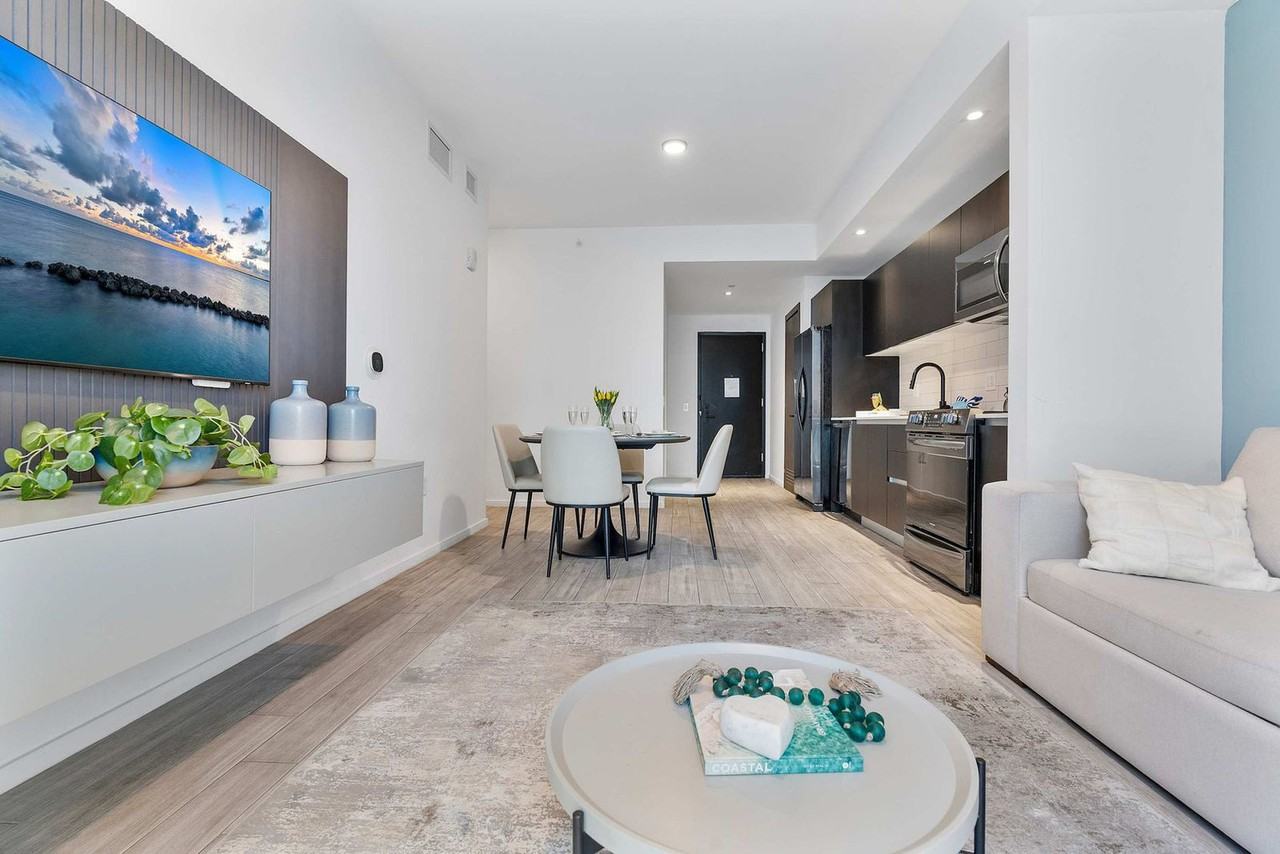 398 Ne 5th St #1250948P - Photo 2 of 30