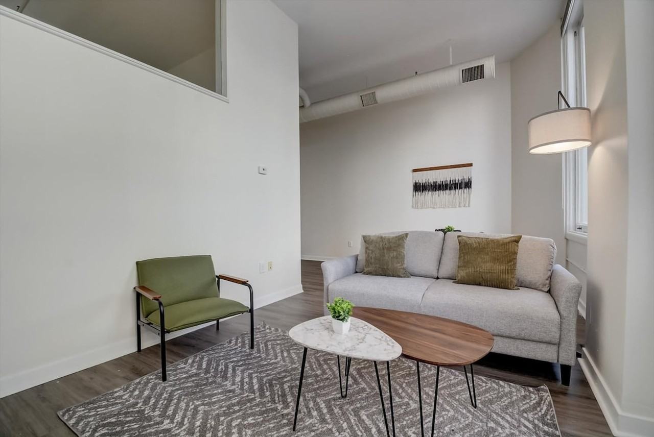 50 N Illinois St #1014584P - Photo 2 of 37