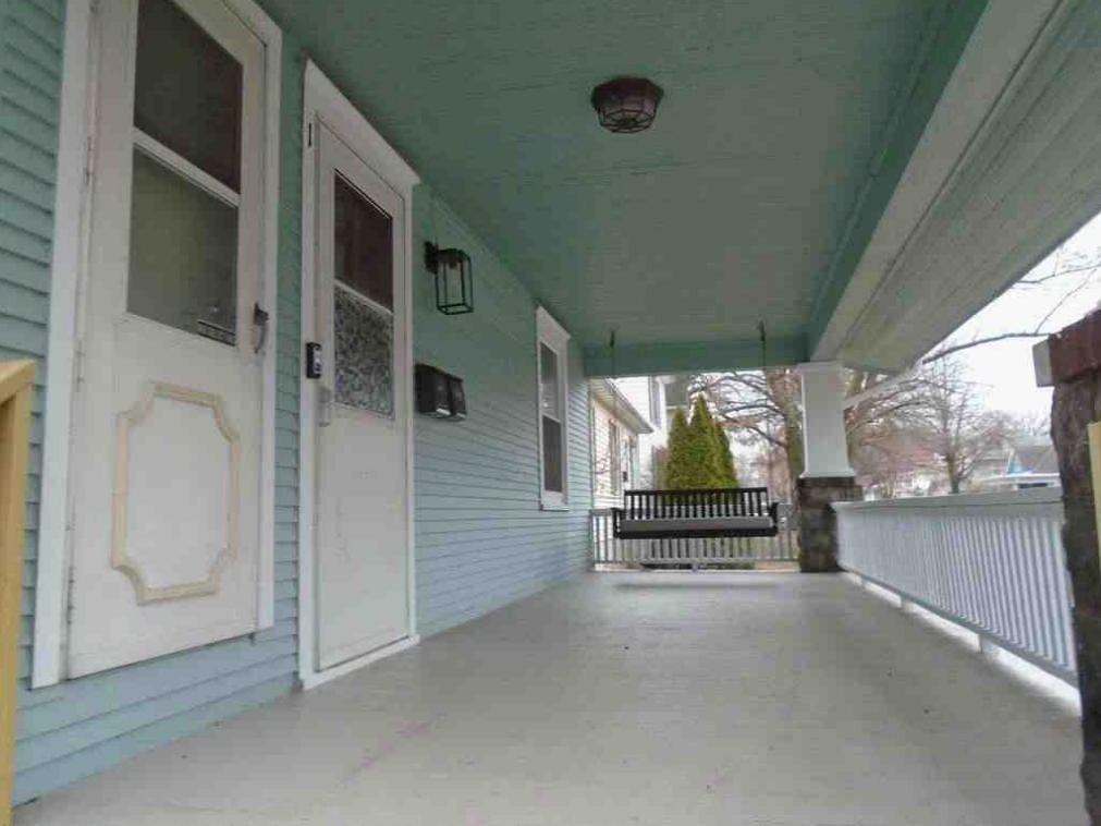 604 1/2 Douglas St #2 - Photo 6 of 7