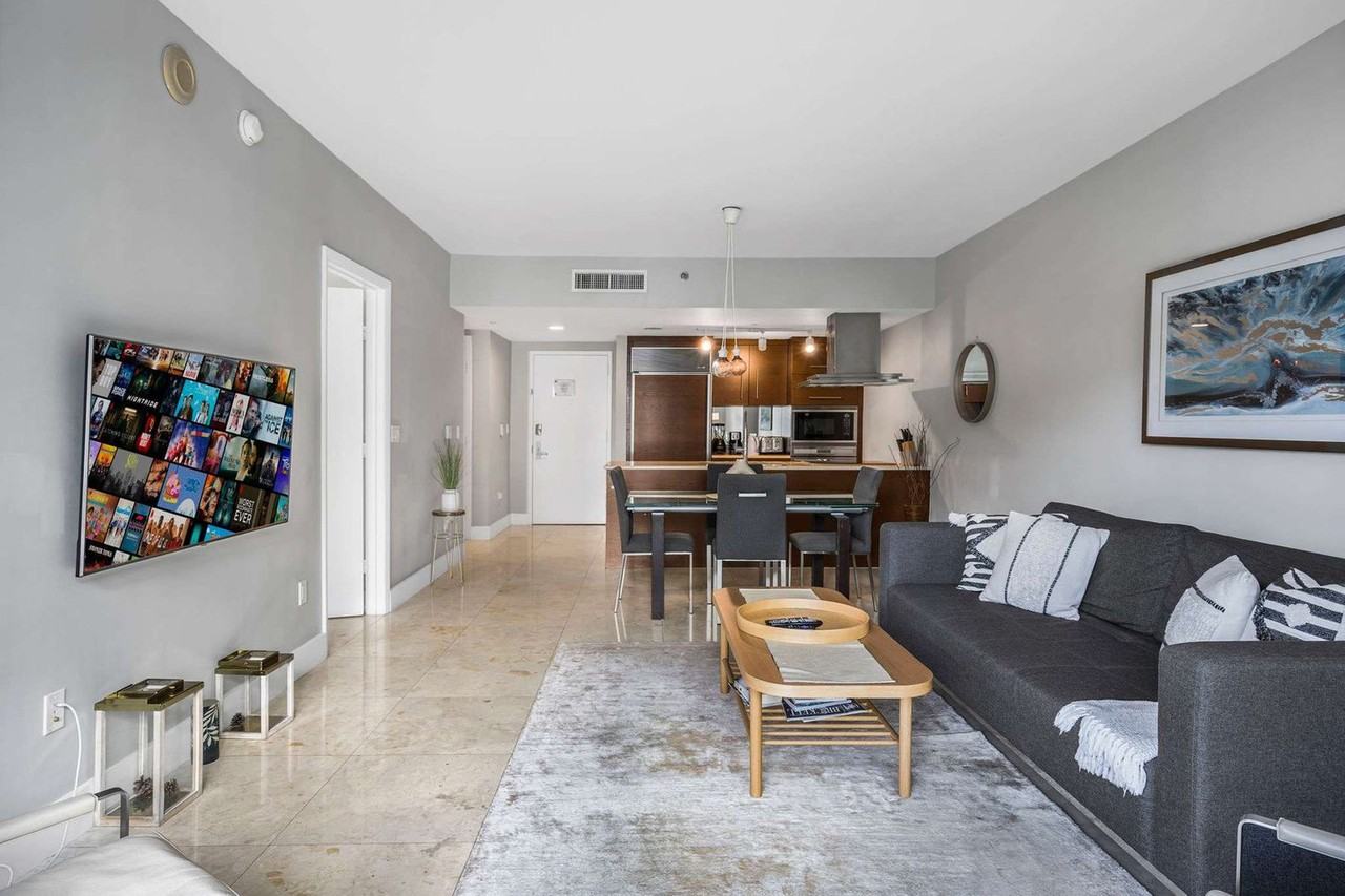 485 Brickell Ave #1022303P - Photo 4 of 31