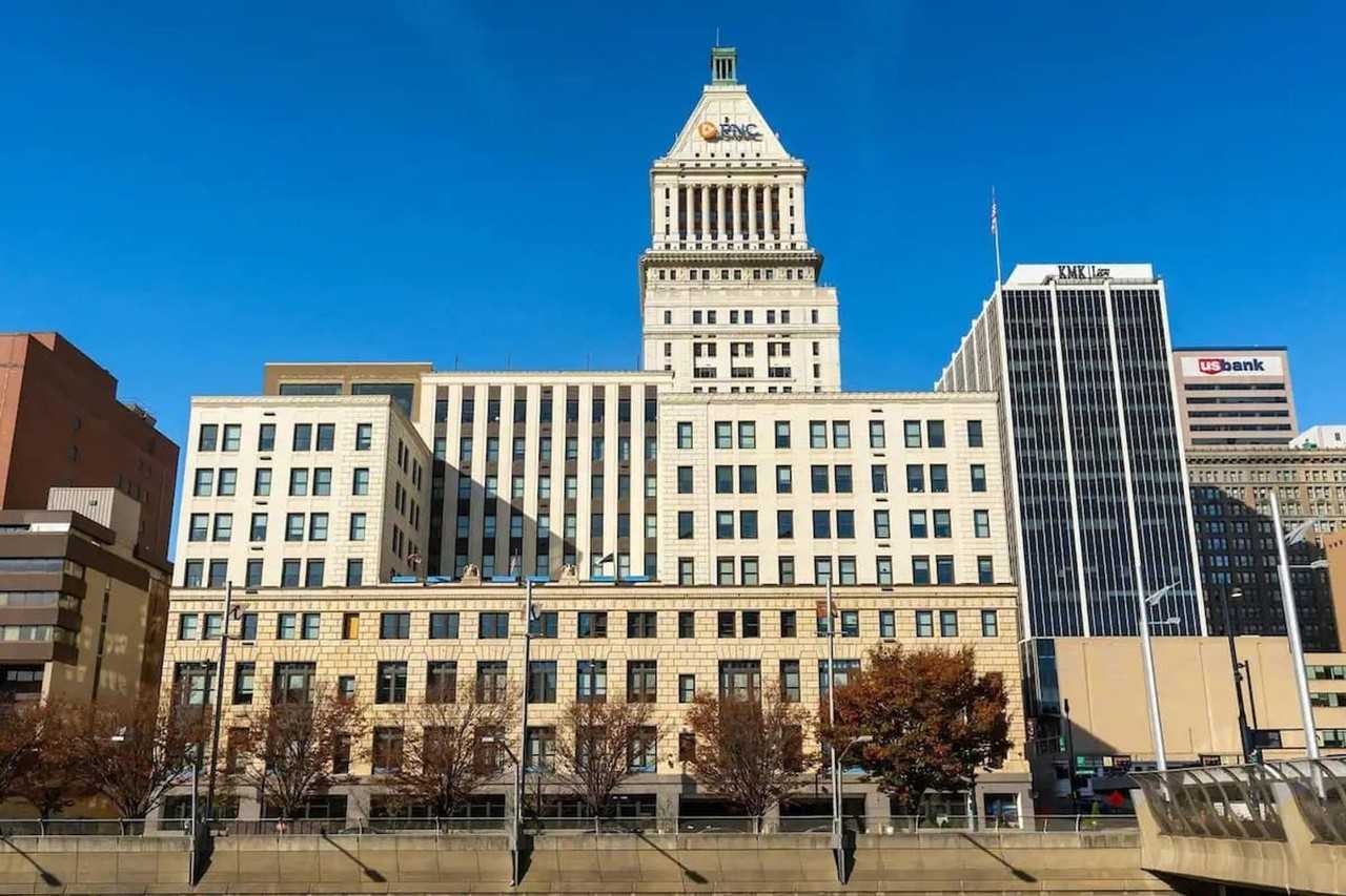 309 Vine Street - Photo 3 of 137