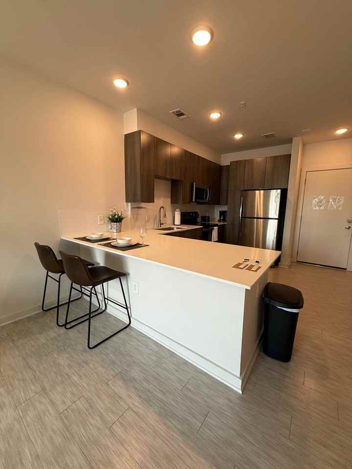 1270 Spring St Nw #1332029P - Photo 3 of 7