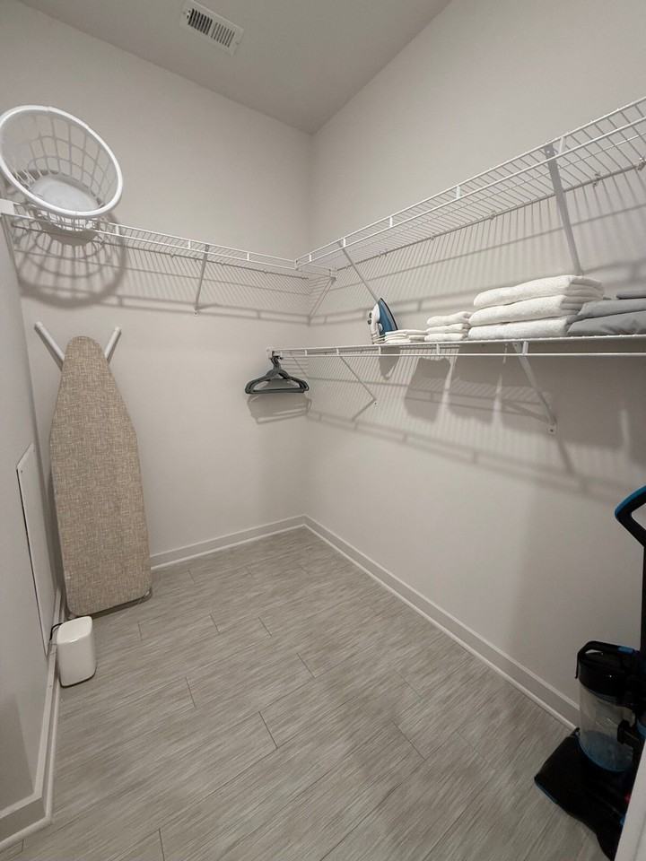 1270 Spring St Nw #1332029P - Photo 5 of 7