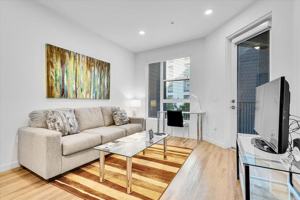 featured image of 593 Camino De La Reina