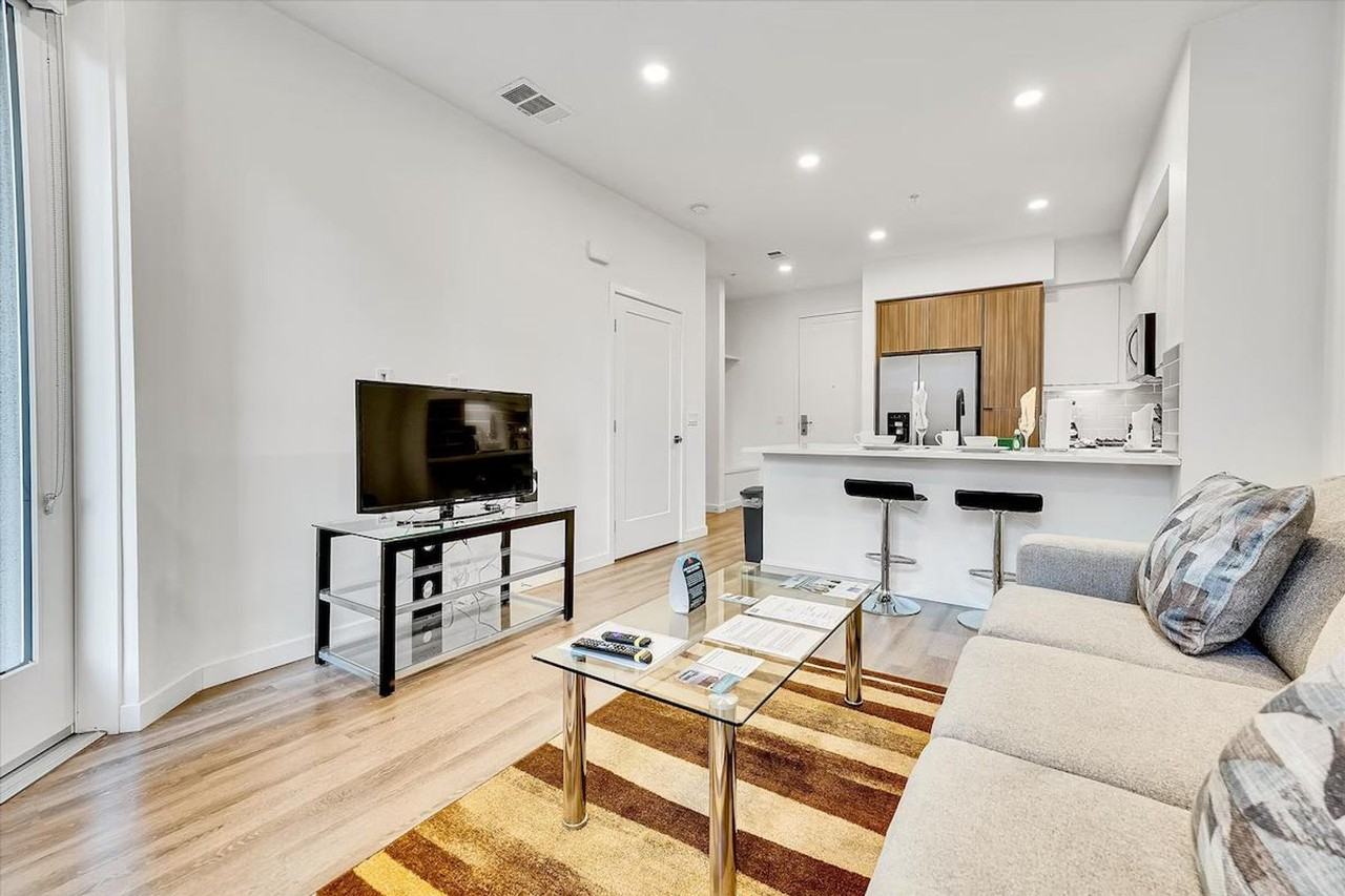 593 Camino De La Reina #1343835P - Photo 3 of 23