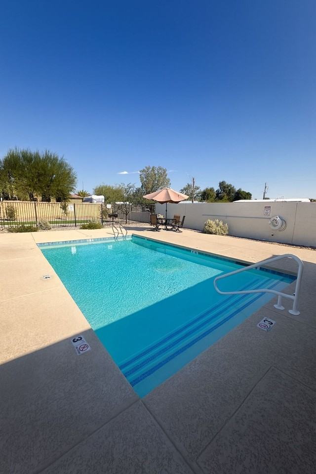 6606 West Paradise Lane - Photo 4 of 120