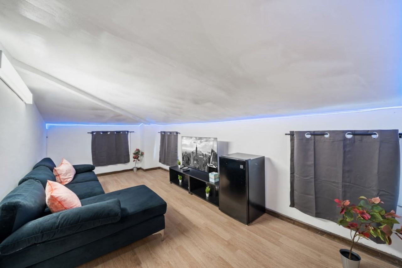 21 Lord Ave #1373036P - Photo 6 of 28