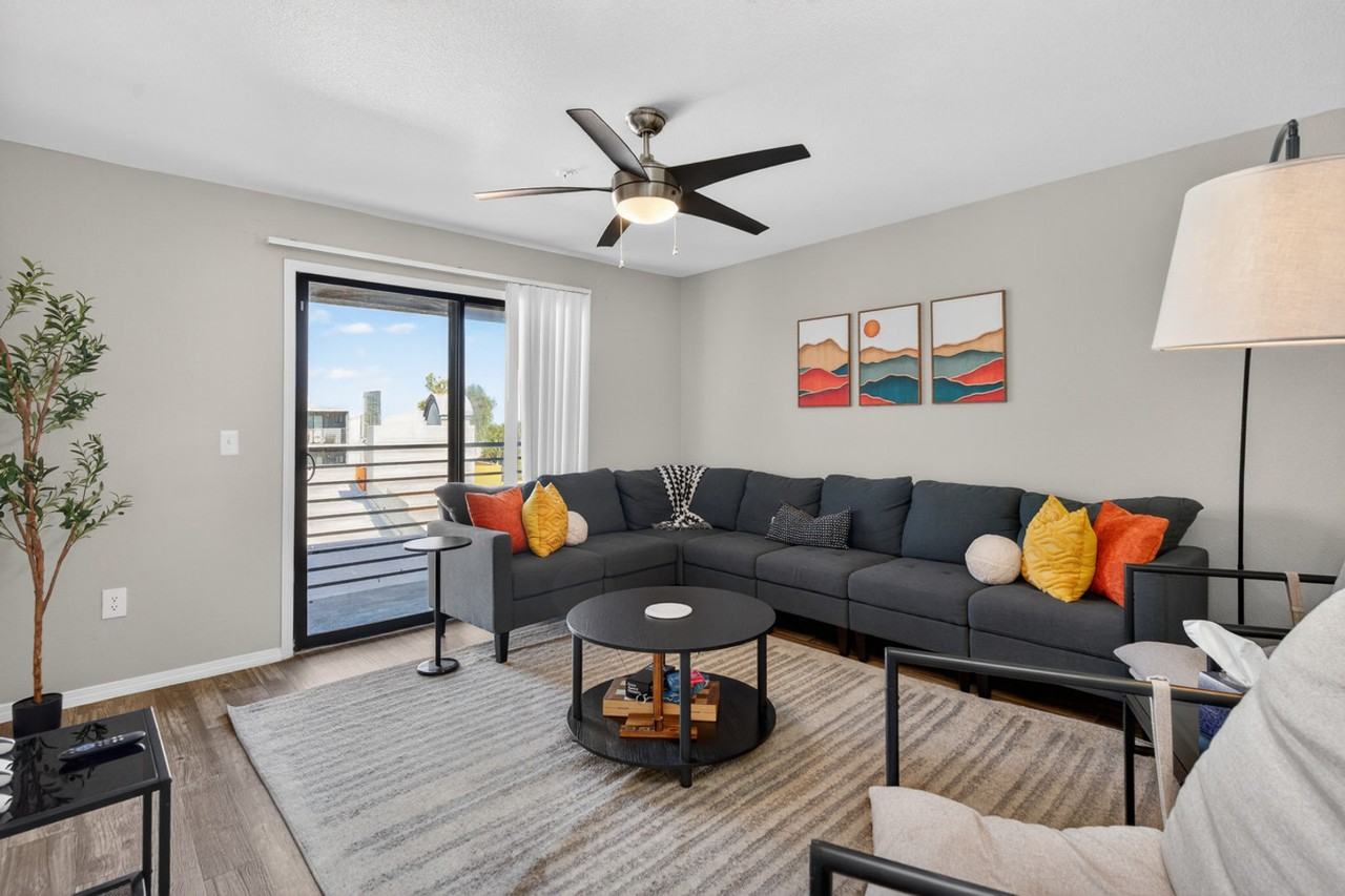 15164 N 140th Dr #1374263P - Photo 6 of 40