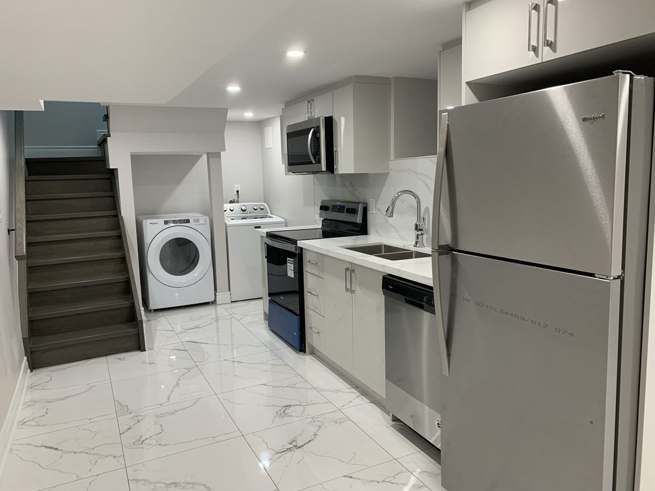 251 Major St - Photo 3 of 8