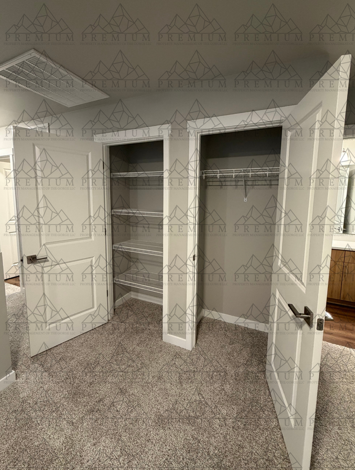 1038 Se Warco Dr - Photo 6 of 29