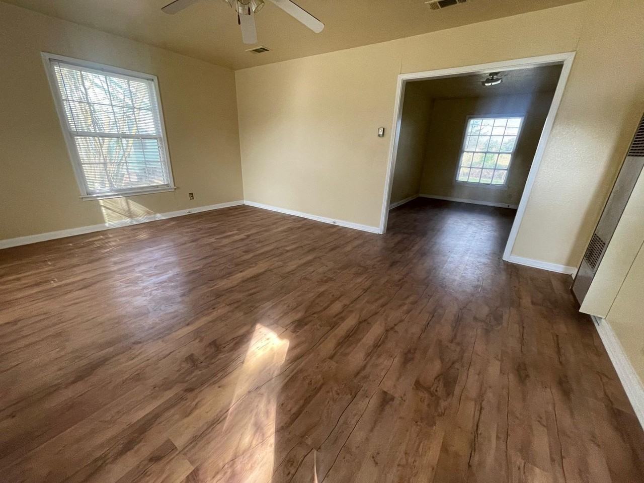 5345 E Parkway Dr - Photo 4 of 7