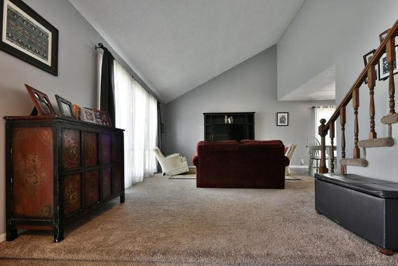 201 W Gold Coast Rd - Photo 6 of 27