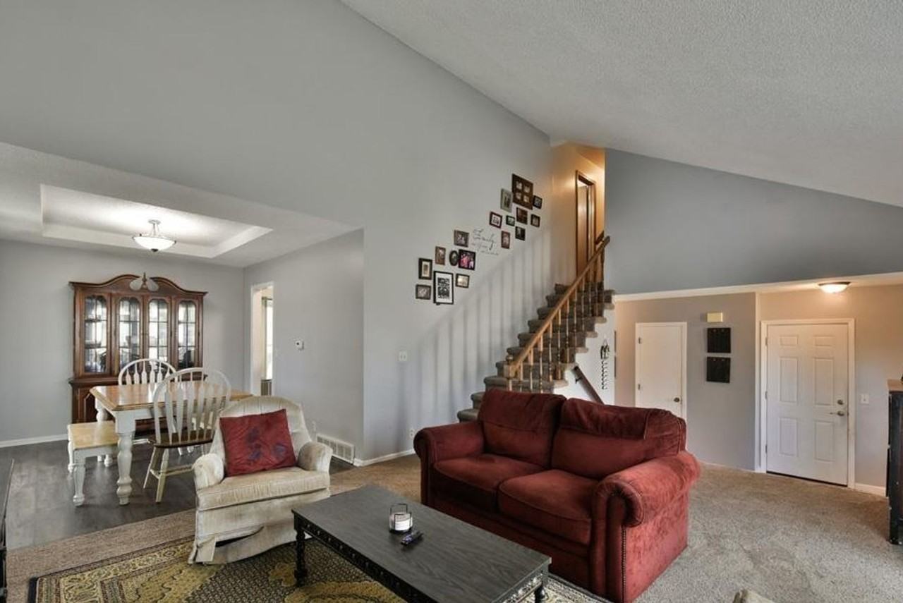 201 W Gold Coast Rd - Photo 7 of 27