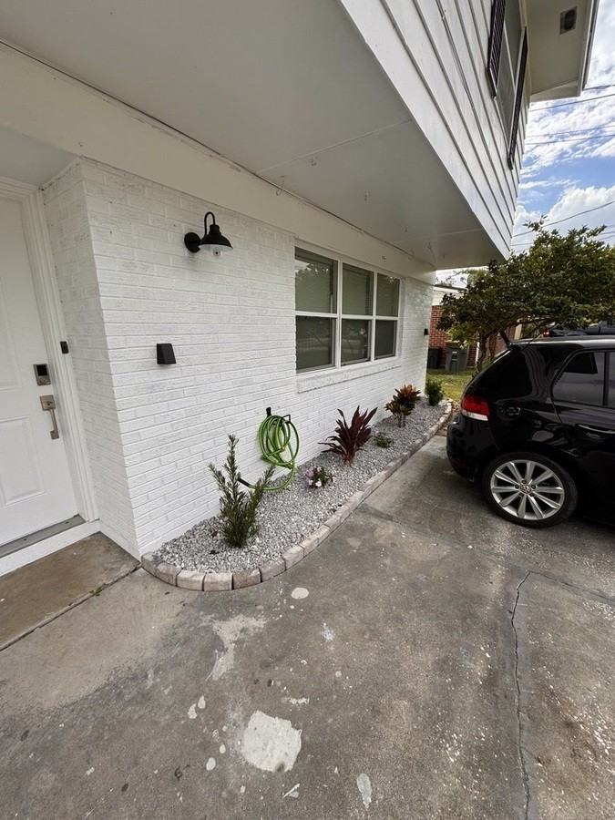 6070 Longchamp Dr - Photo 2 of 15