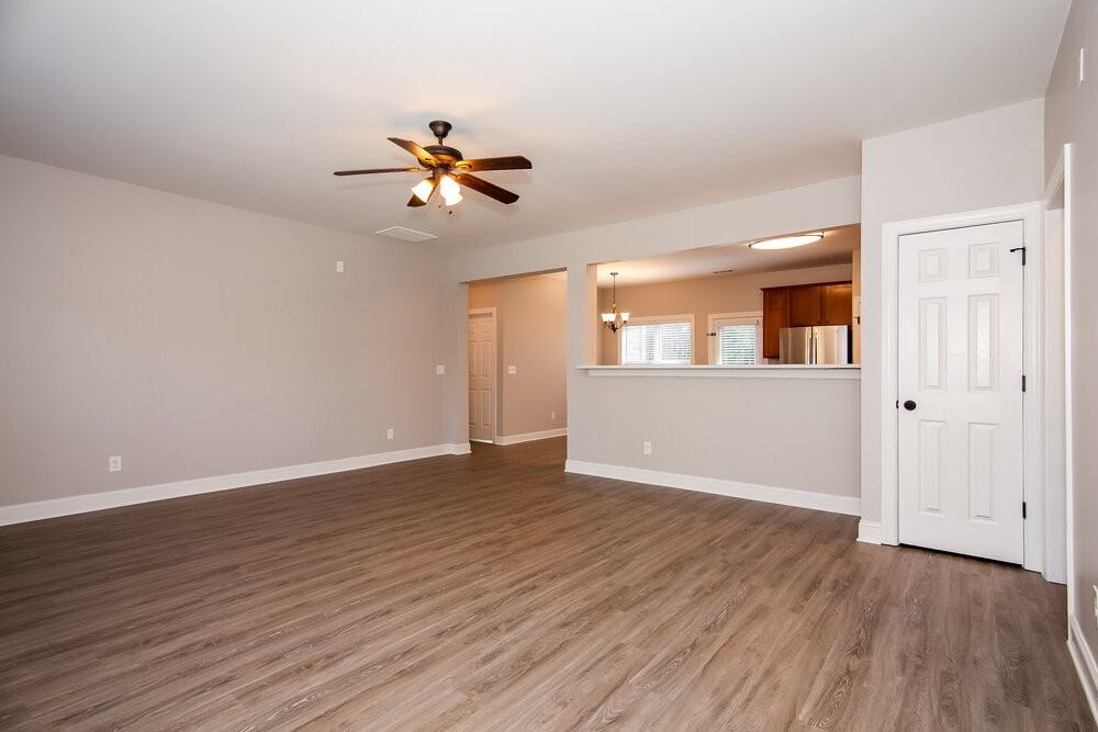 165 Spring Cir - Photo 5 of 16