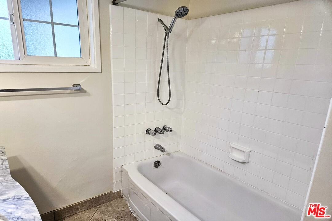 9966 Glencrest Cir #9966 - Photo 3 of 44