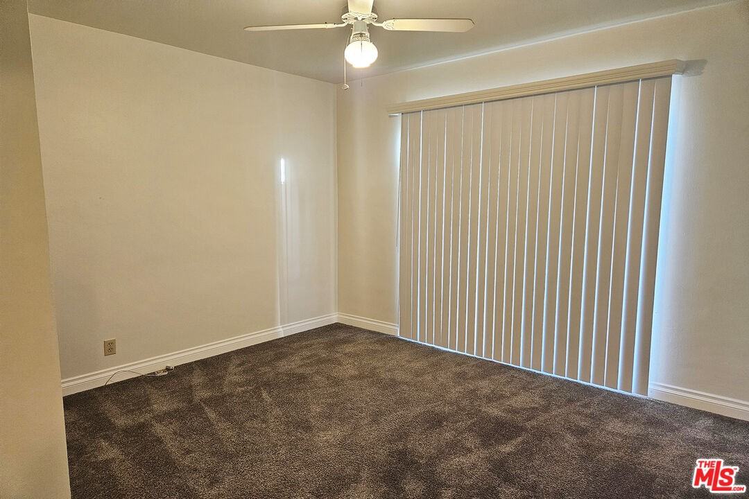 9966 Glencrest Cir #9966 - Photo 4 of 44