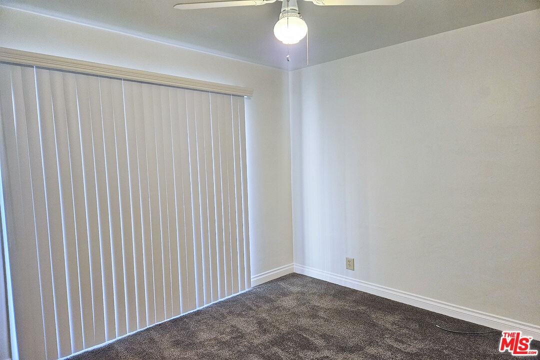 9966 Glencrest Cir #9966 - Photo 5 of 44