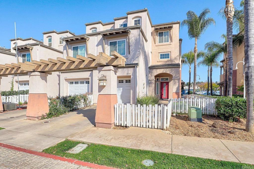 1575 S Escondido Blvd #1575 - Photo 3 of 6