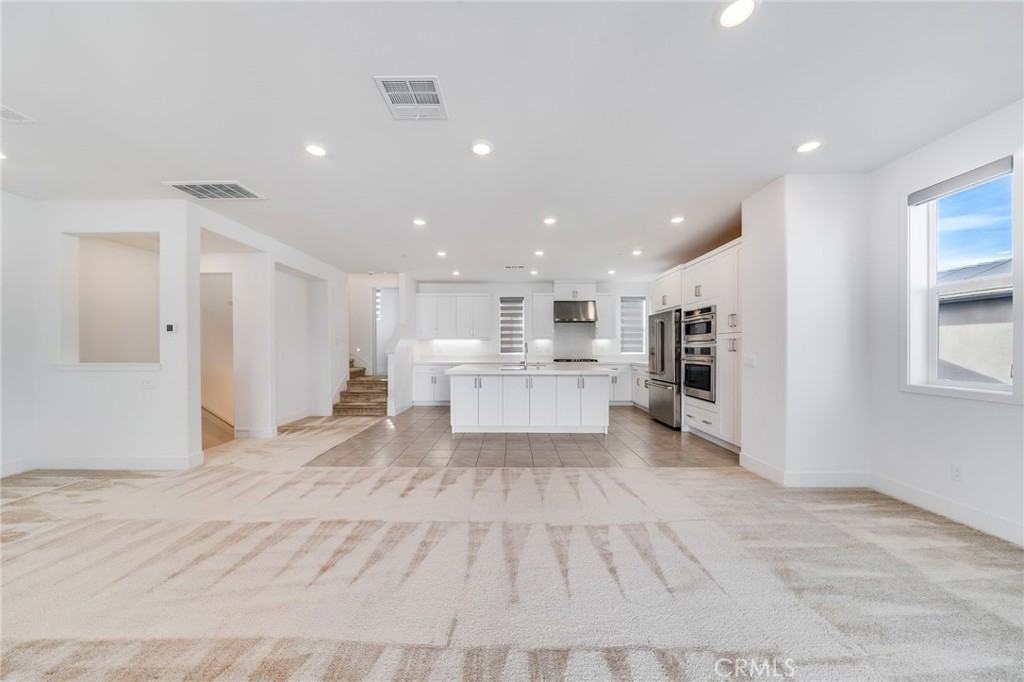 241 Culture #241 - Photo 3 of 40