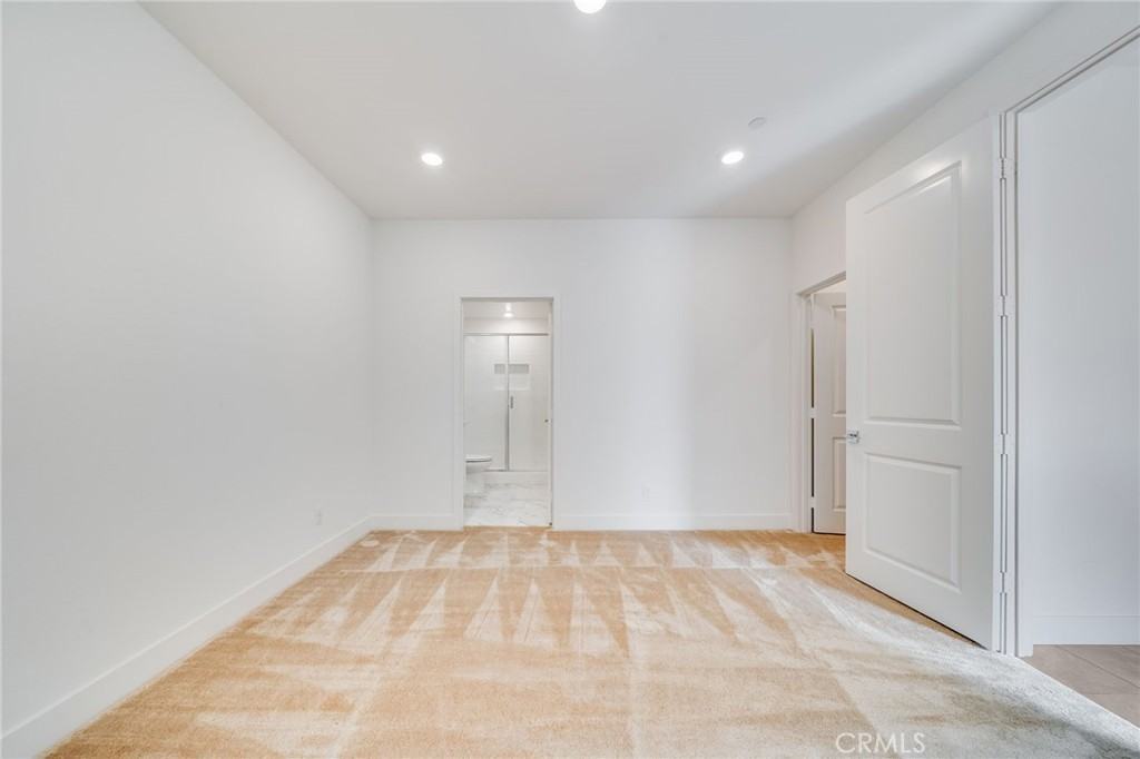 241 Culture #241 - Photo 6 of 40