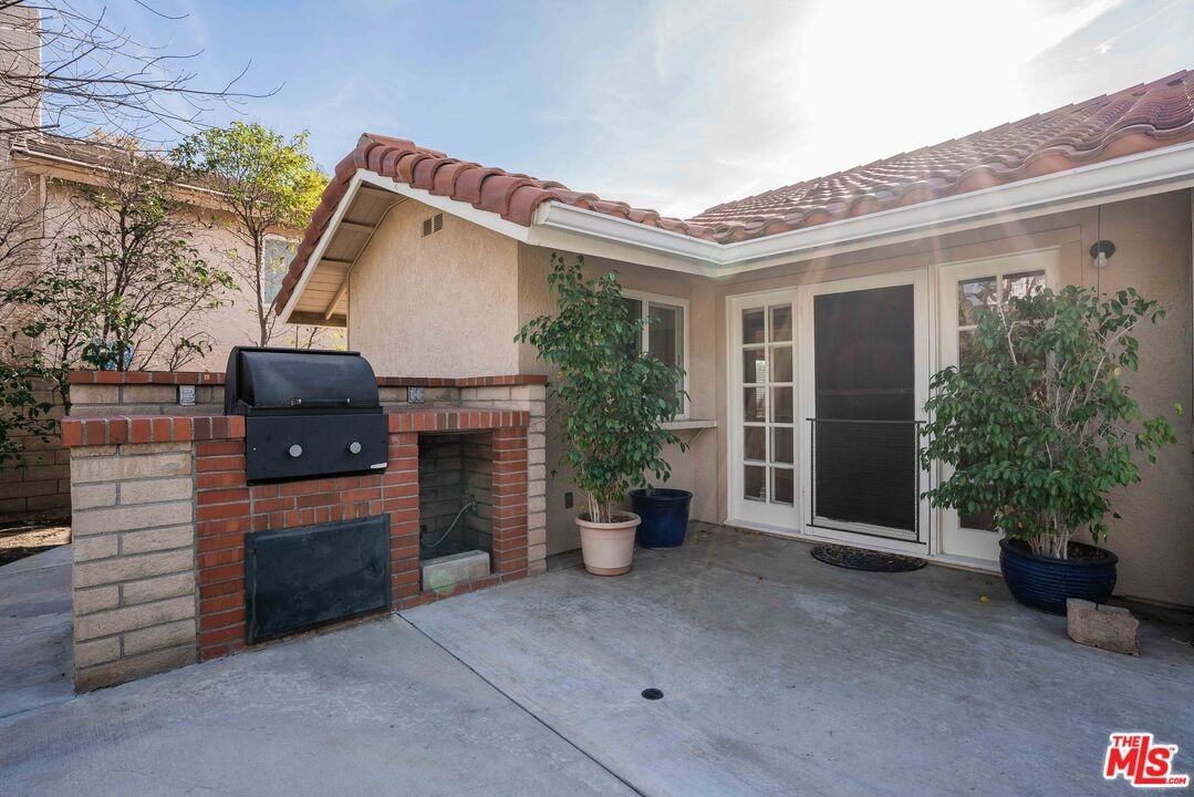 17141 Nevette Ct #17141 - Photo 4 of 42