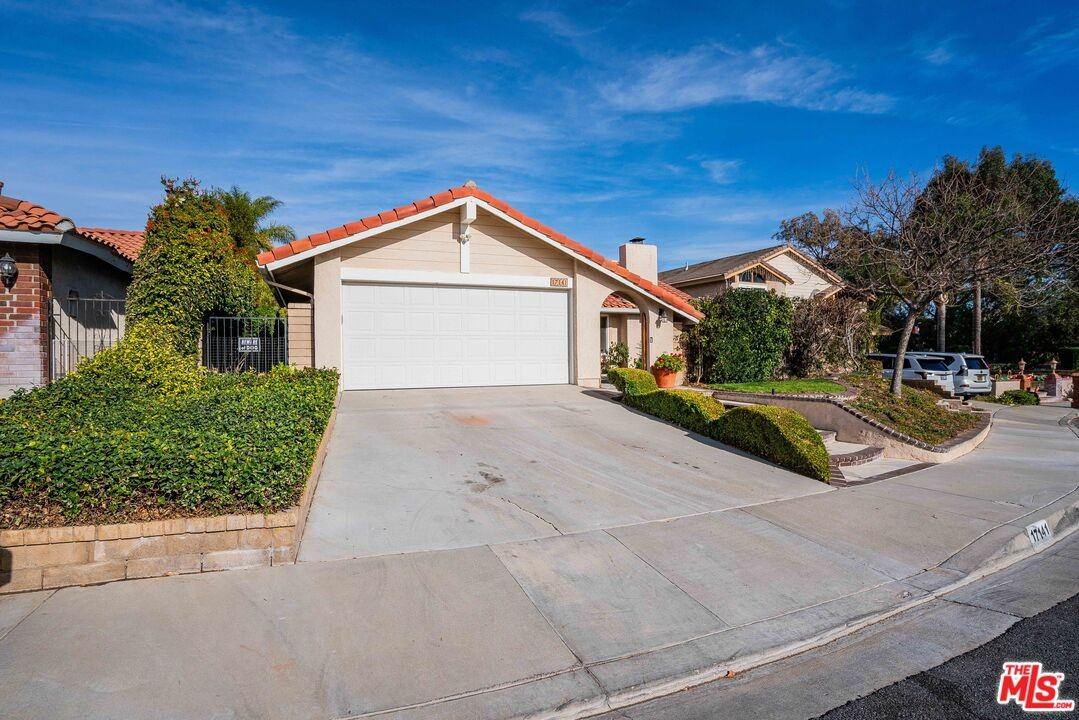 17141 Nevette Ct #17141 - Photo 5 of 42