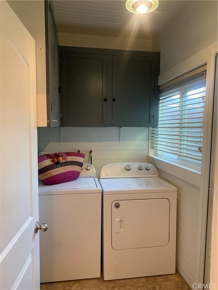 305 Roycroft Ave #305 - Photo 5 of 19