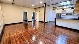 109 E North St #D - Photo 2 of 6