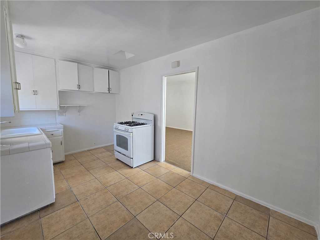 2459 N Brighton St #2459 - Photo 3 of 11