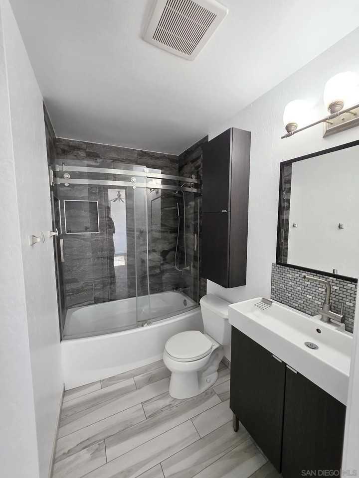 2230 Ledgeview Ln #2230 - Photo 3 of 29