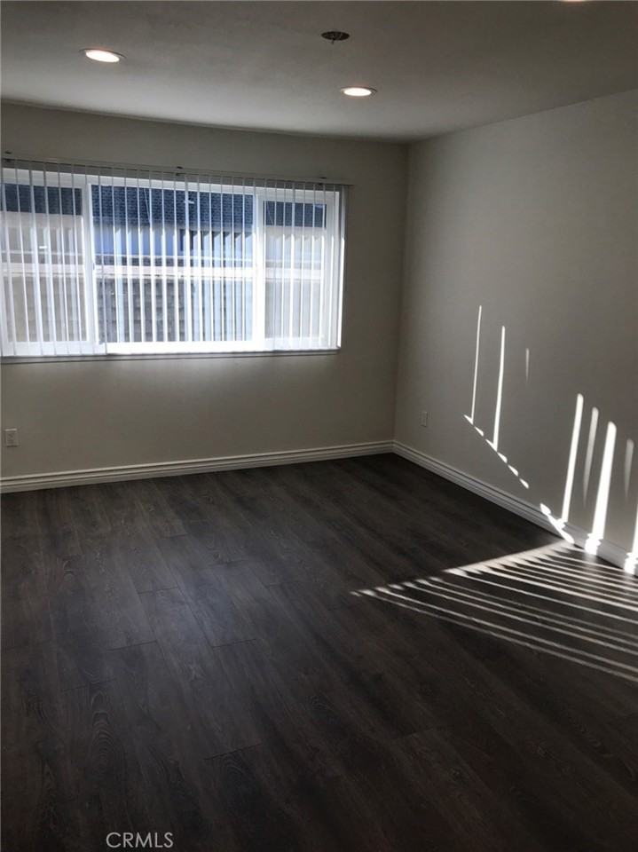 10210 Oklahoma Ave #10210B - Photo 4 of 14