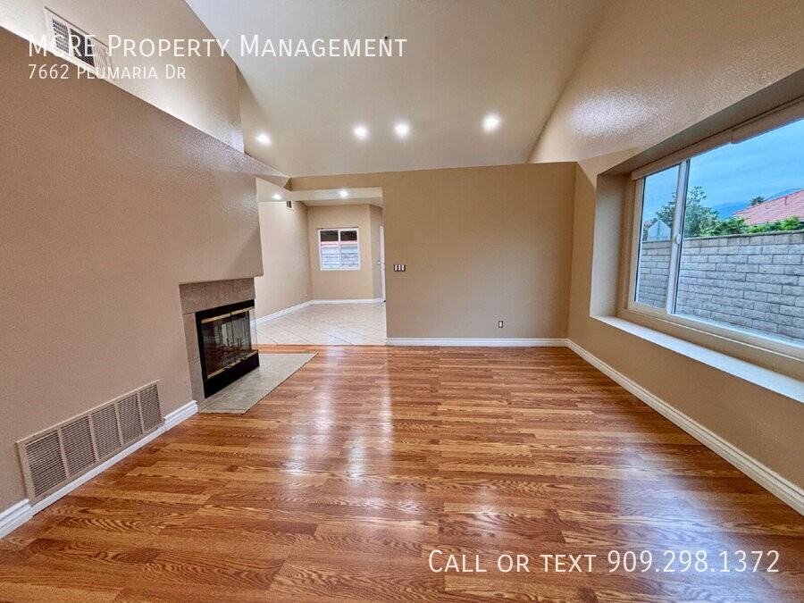 7662 Plumaria Dr - Photo 7 of 21