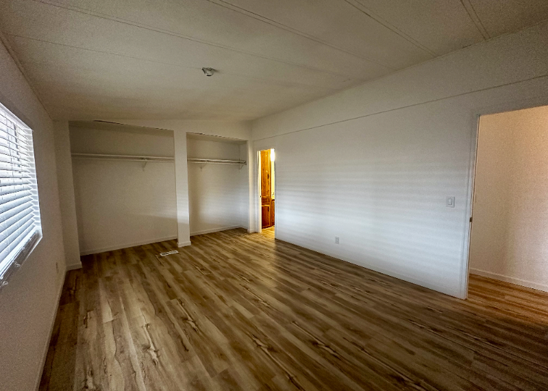 1780 Cyprus Ln - Photo 5 of 12