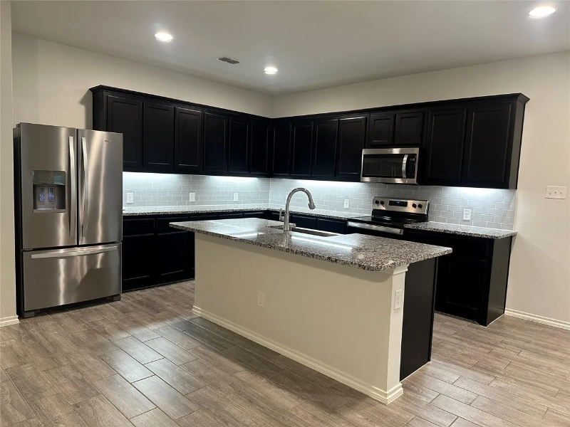 1613 Abbottsford Ave - Photo 2 of 13