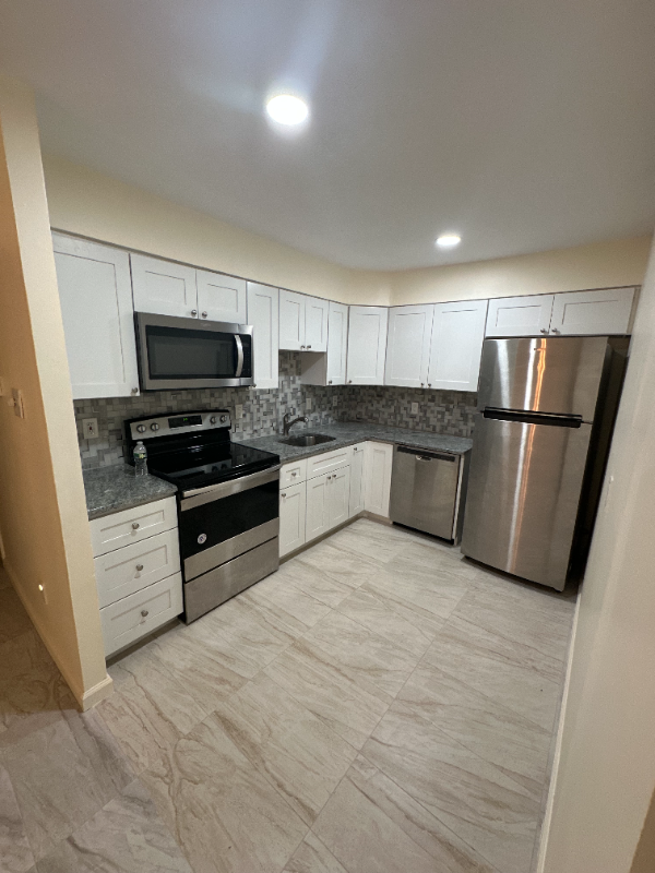 2776 Willits Rd - Photo 4 of 14