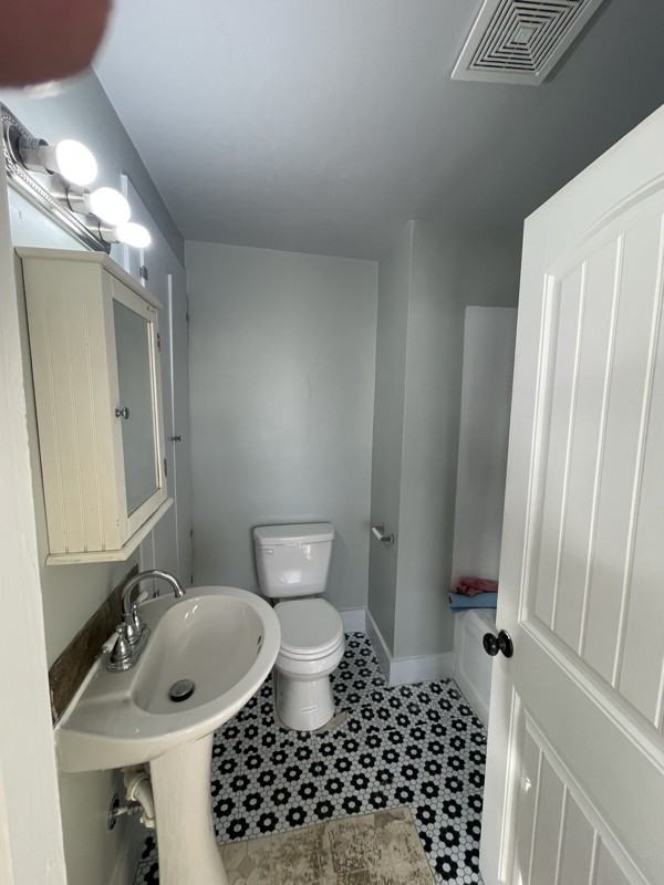 124 N Pearl Ave #1 - Photo 5 of 12