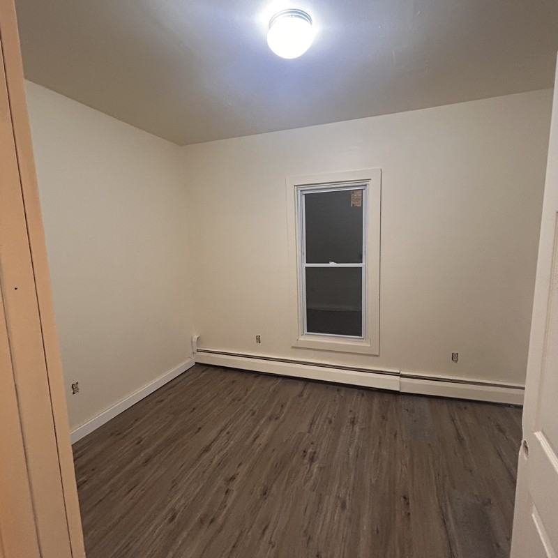 173 Chestnut St #1 - Photo 3 of 5