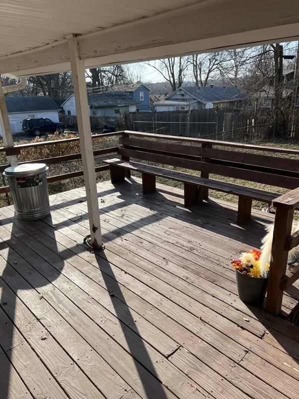 8512 Woodland Ave - Photo 2 of 14