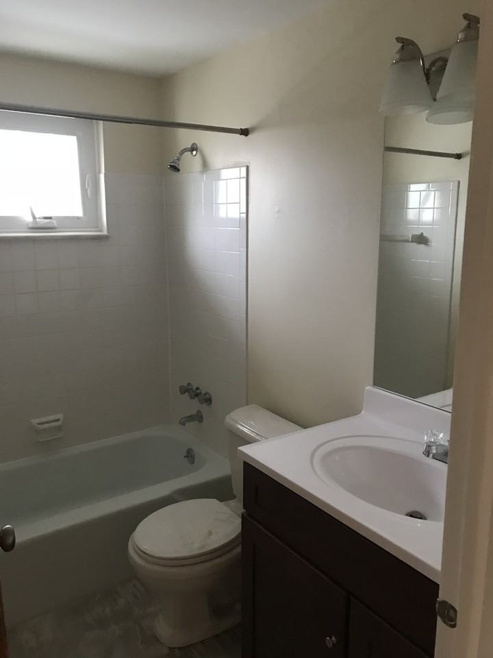 3763 S Park Ave #1 - Photo 3 of 10