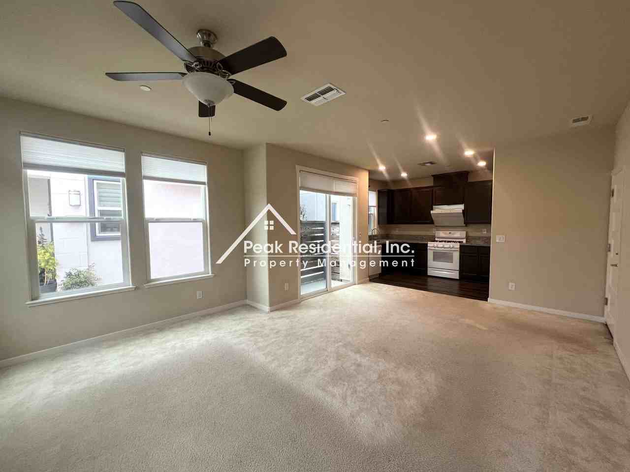 4414 Ocean Ln - Photo 2 of 23