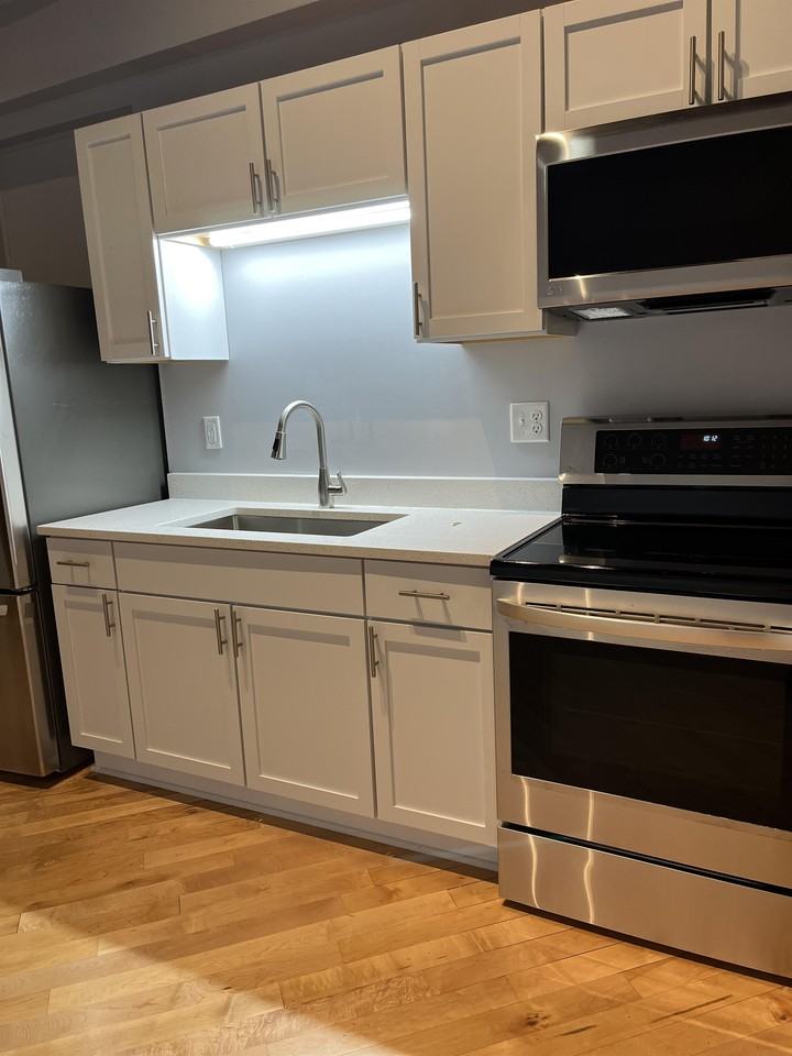 109 East Walnut Street7 #7 - Photo 4 of 16