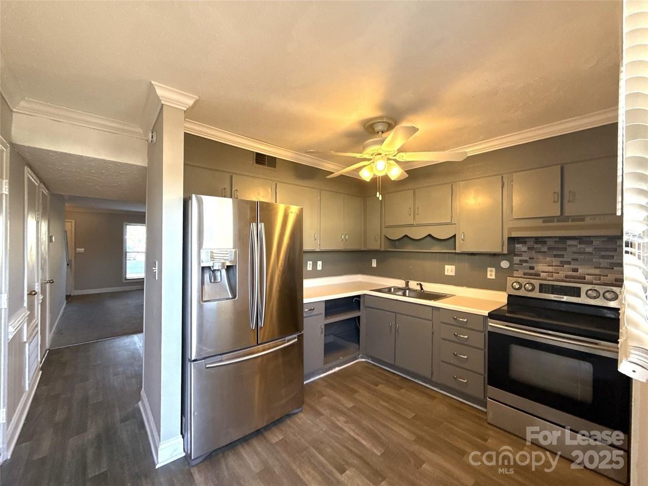 7906 Oak Meadow Ct Apt 29 #29 - Photo 7 of 15