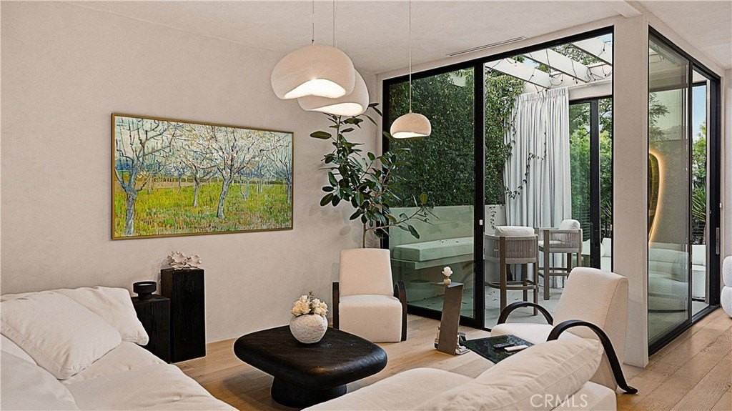 8840 Ashcroft Ave - Photo 5 of 45