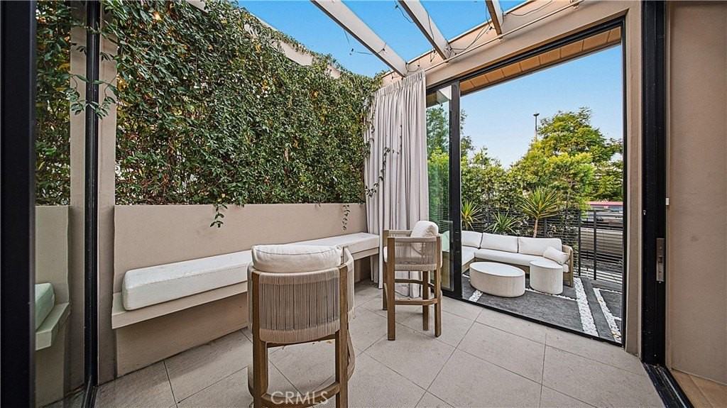 8840 Ashcroft Ave - Photo 7 of 45