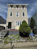 featured image of 124 Winfield Ave #1