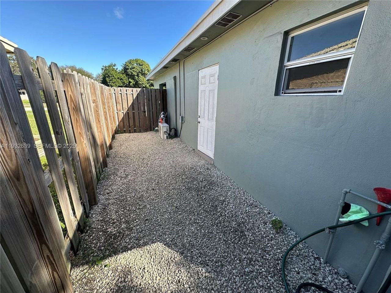 214 S 57th Ave - Photo 3 of 14